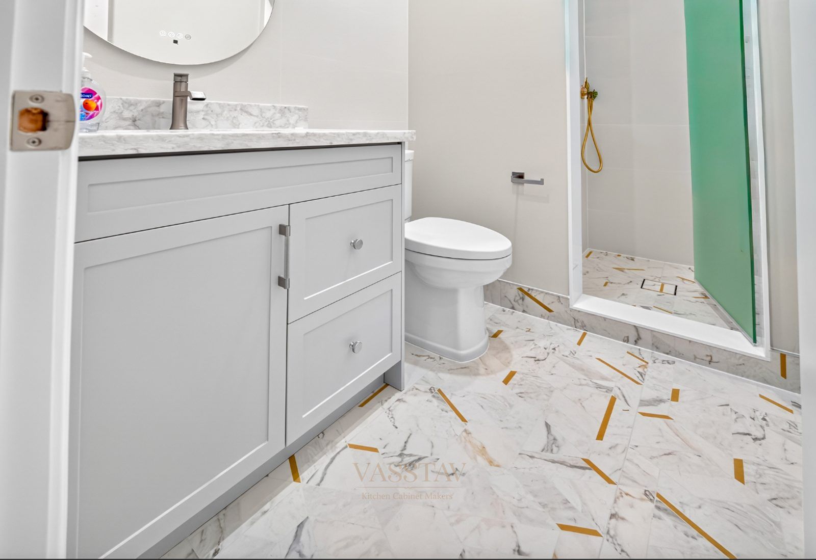 Kitchen cabinets project